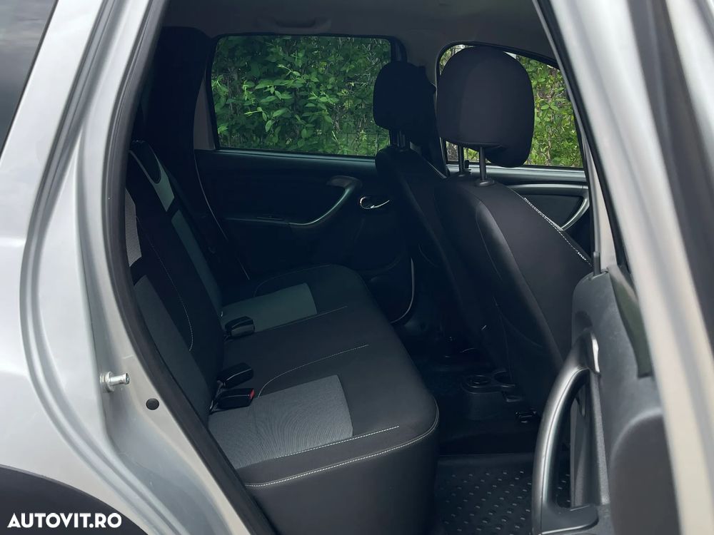 Dacia Duster 1.5 dCi 4x4 Prestige - 30