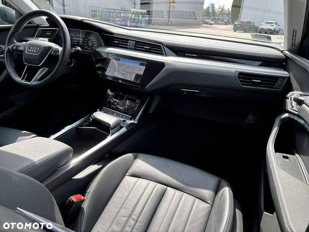 Audi e-tron - 19