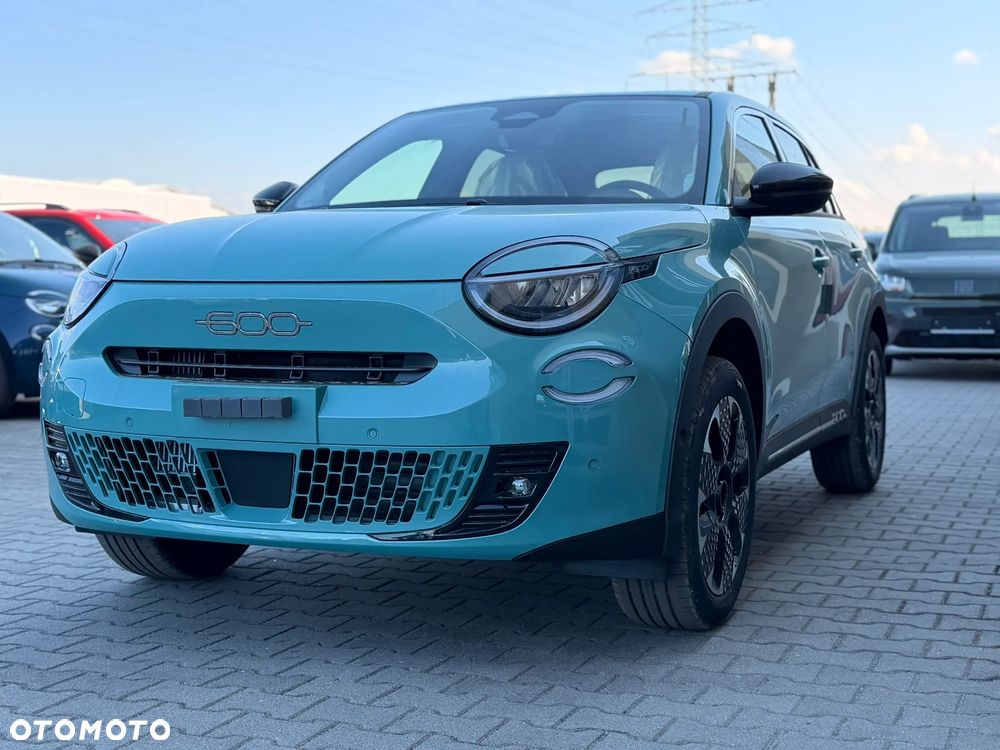 Fiat 600 1.2 Turbo La Prima eDCT - 2