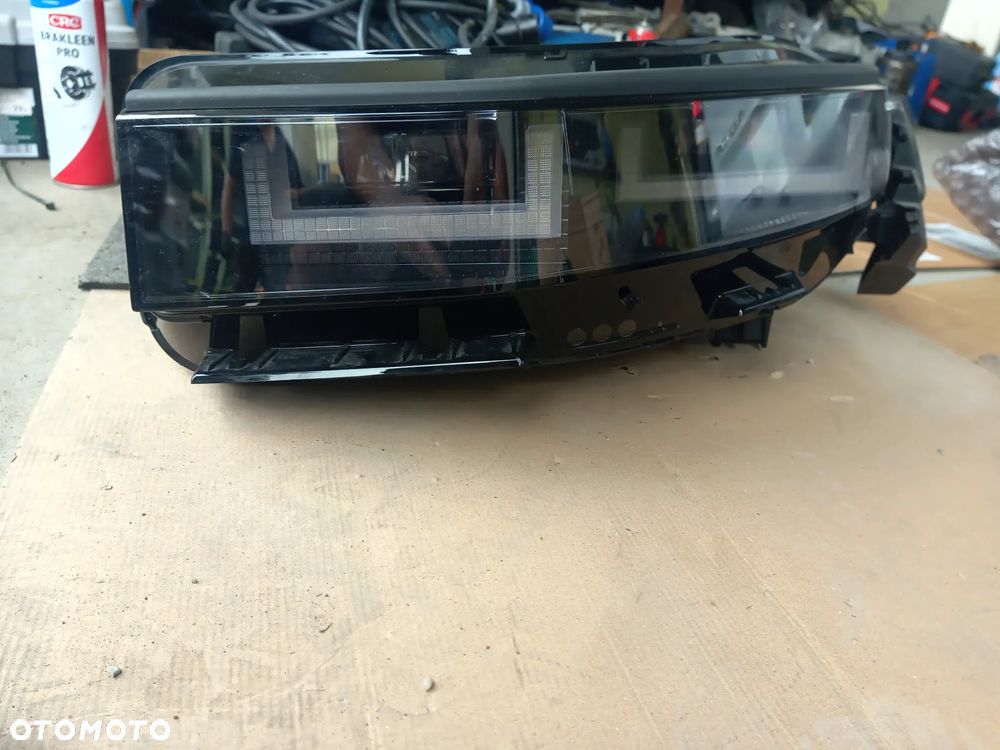 LAMPA PRZÓD LEWA  HYUNDAI IONIQ V 5 - 1