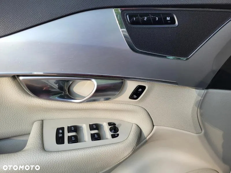 Volvo XC 90 T6 AWD Momentum 7os - 8