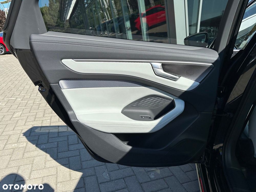 Audi A6 Avant - 19