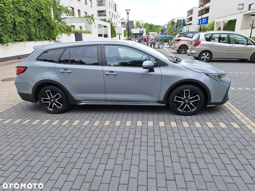 Toyota Corolla - 4