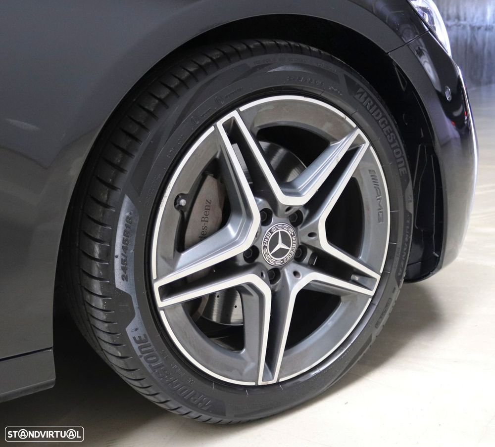 Mercedes-Benz E 220 d AMG Line - 4