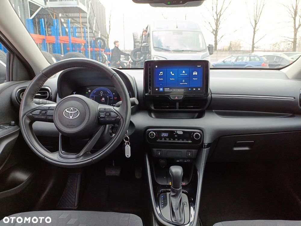 Toyota Yaris Hybrid 1.5 Style - 13