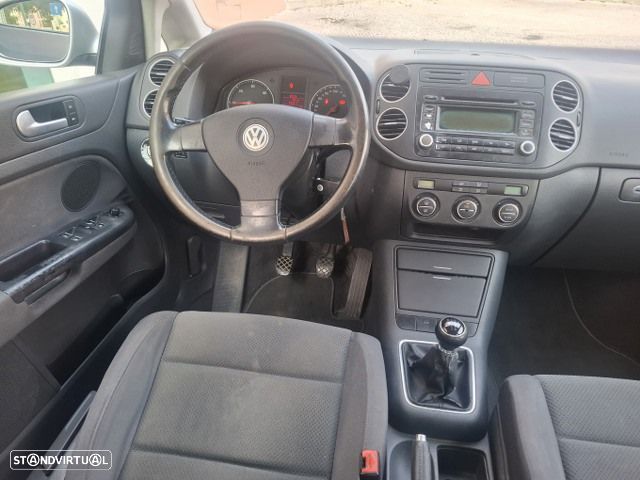 VW Golf Plus 1.9 TDi Trendline AC - 9
