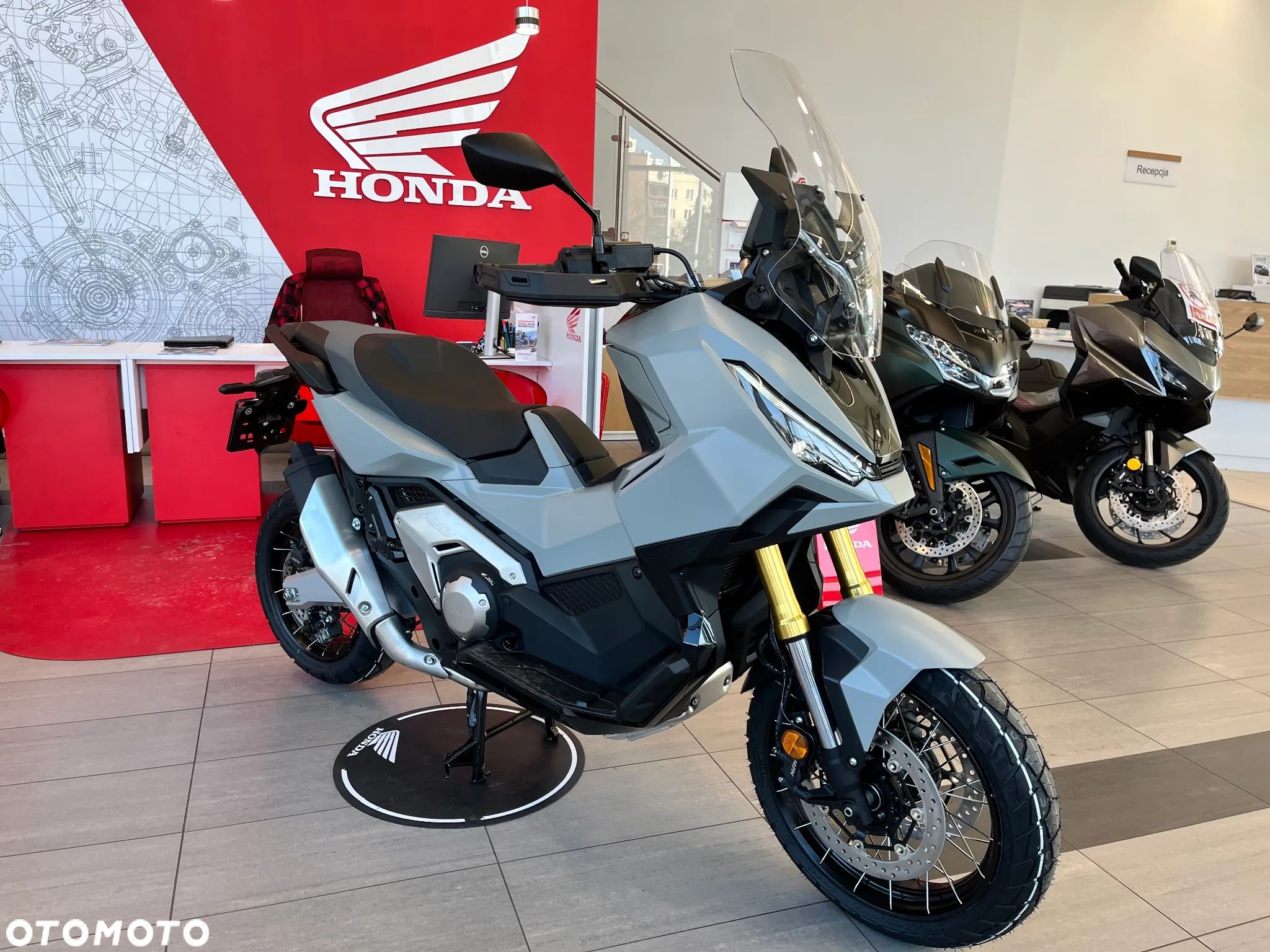 Honda X-ADV - 1