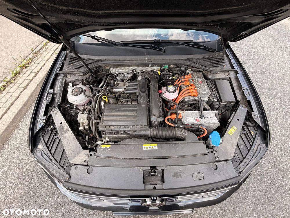 Volkswagen Passat 1.4 TSI Plug-In Hybrid GTE DSG - 12