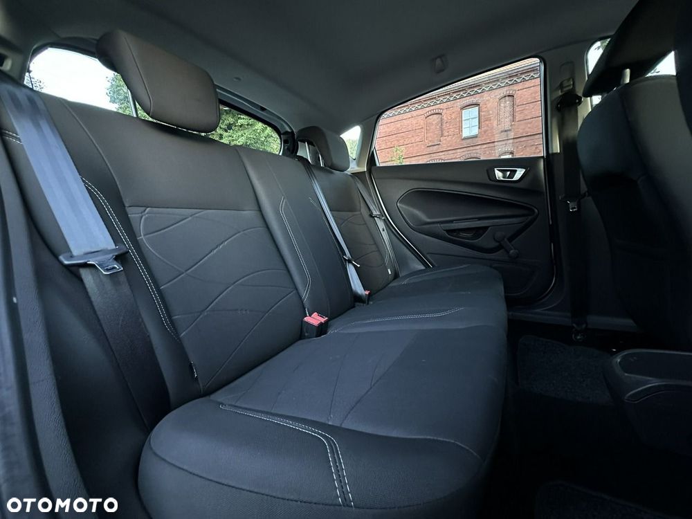 Ford Fiesta - 10