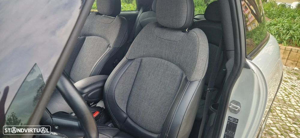 MINI 3 Portas Cooper D 60 Years Chili - 14