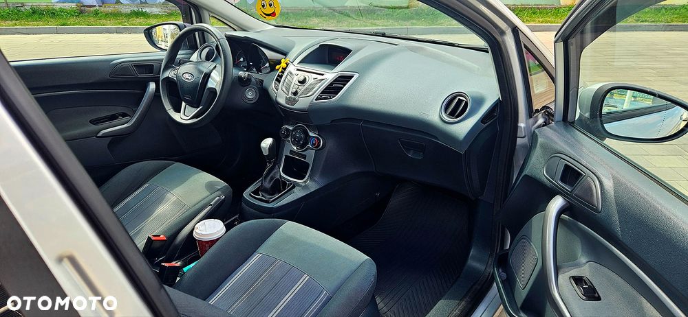 Ford Fiesta 1.25 Ghia - 6