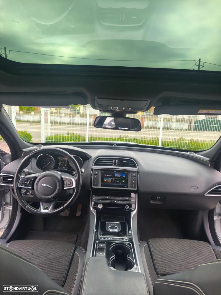 Jaguar XE 2.0 D R-Sport Aut. - 11