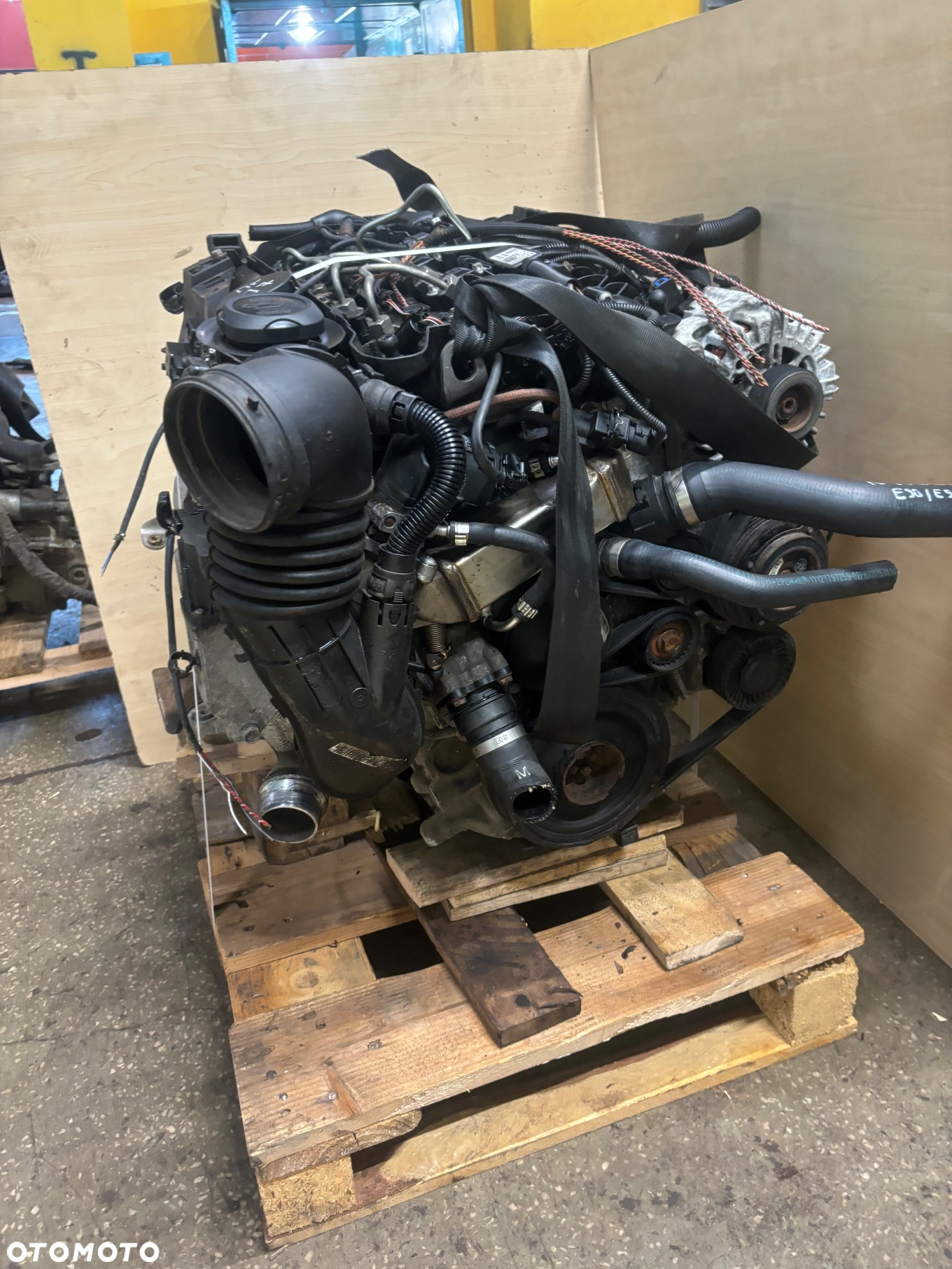 Silnik kompletny slupek N47D20C n47 1 2.0D BMW e90 E91 - 11