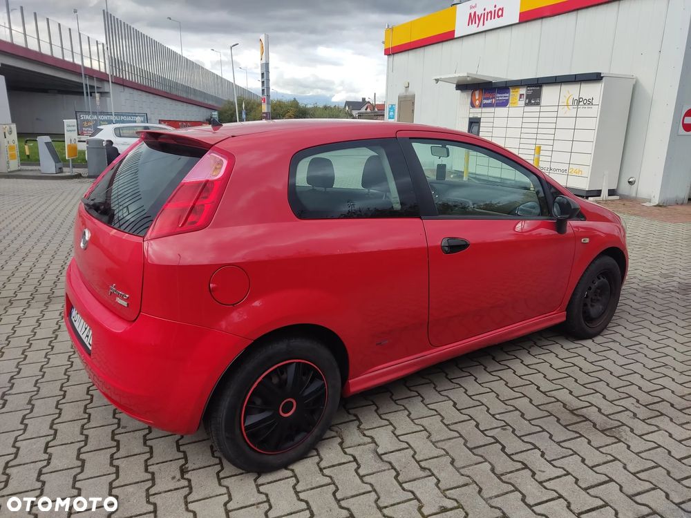 Fiat Punto 1.4 16V Dynamic - 4