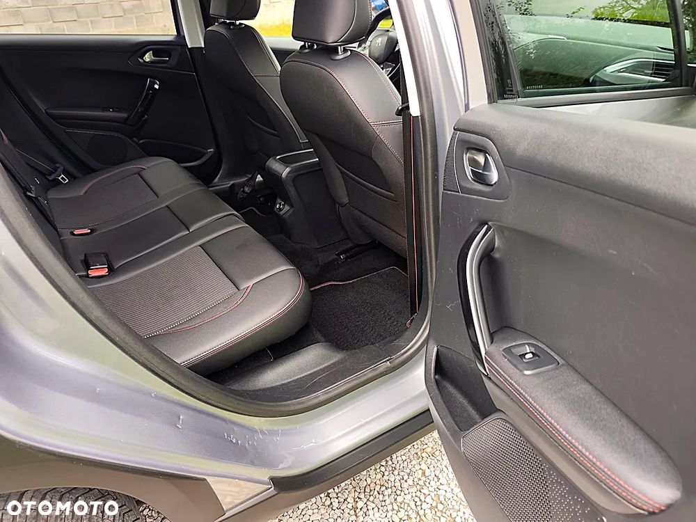 Peugeot 2008 PureTech 130 Stop&Start GT-Line Edition - 20
