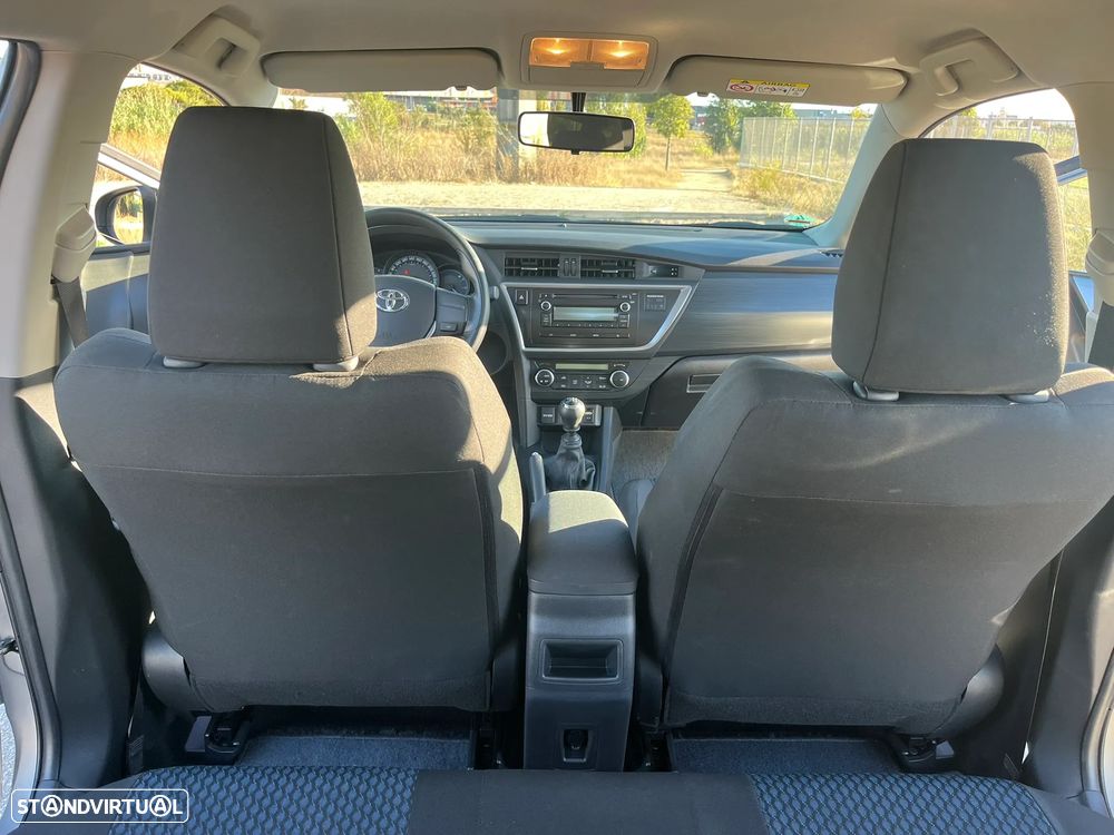 Toyota Auris - 7