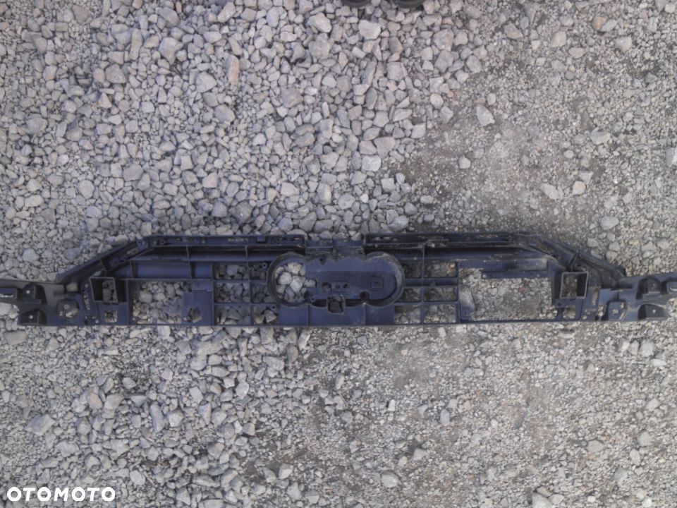 AUDI A6 C8 WZMOCNIENIE ATRAPY GRILL Numer katalogowy części 4K0807233A - 1