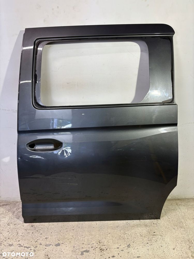 DRZWI TYLNE LEWE VOLKSWAGEN CADDY 2K7 20- LONG