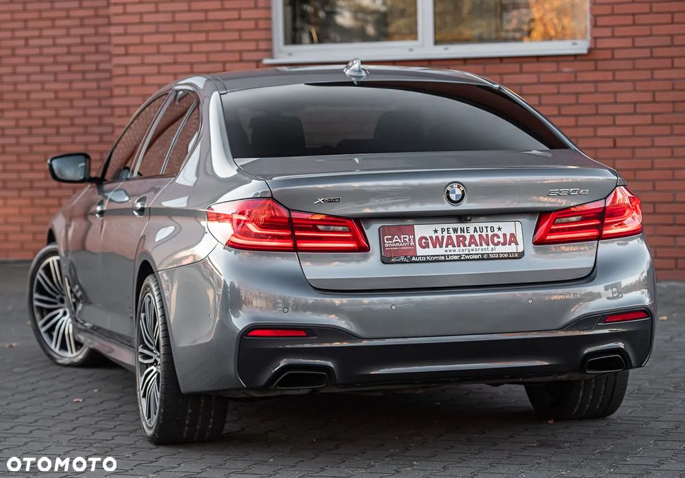 BMW Seria 5 530e iPerformance xDrive M Sport sport - 36