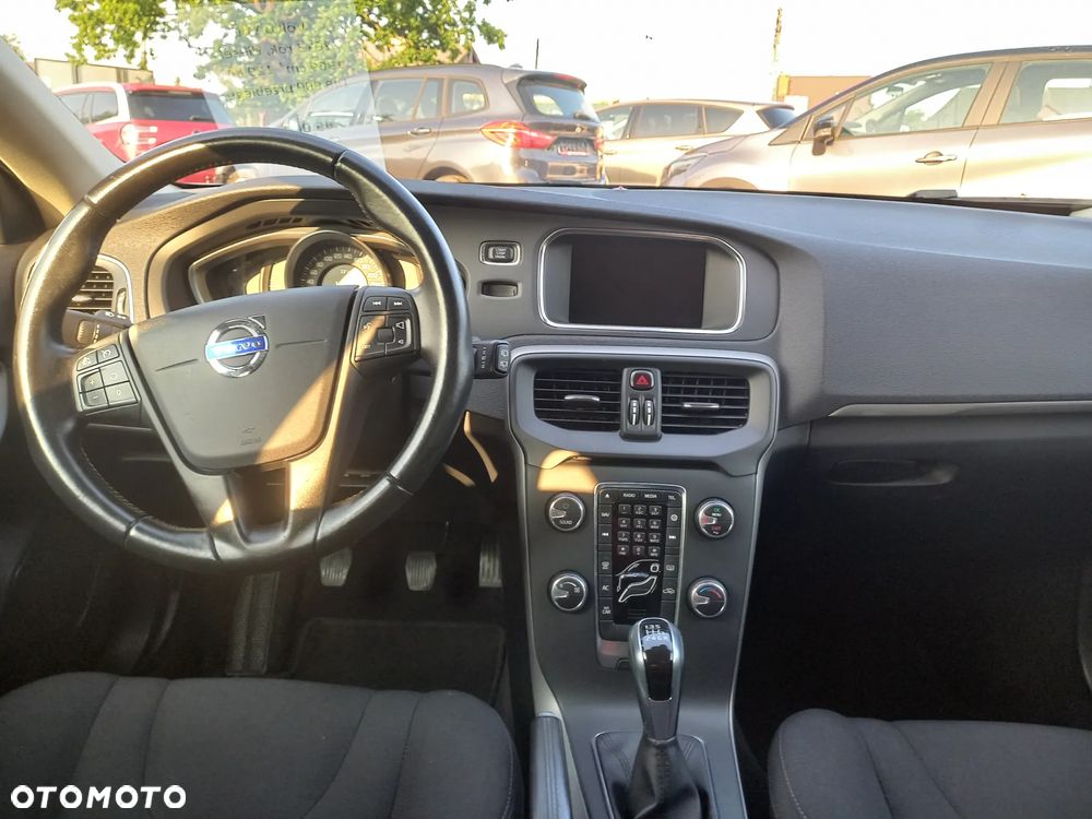 Volvo V40 D2 Drive-E Kinetic - 24