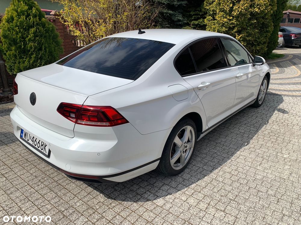 Volkswagen Passat 2.0 TDI SCR Trendline - 9