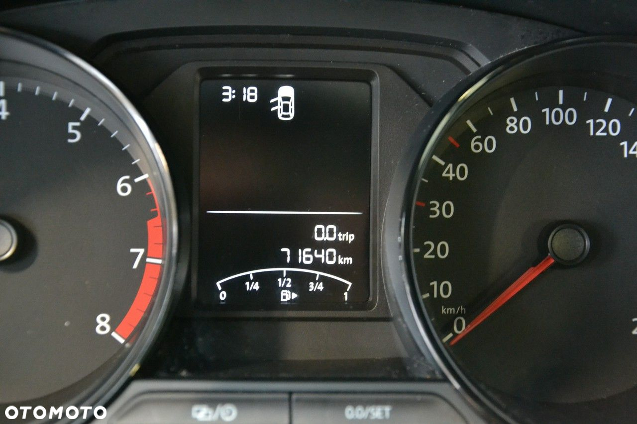 Volkswagen Polo - 24