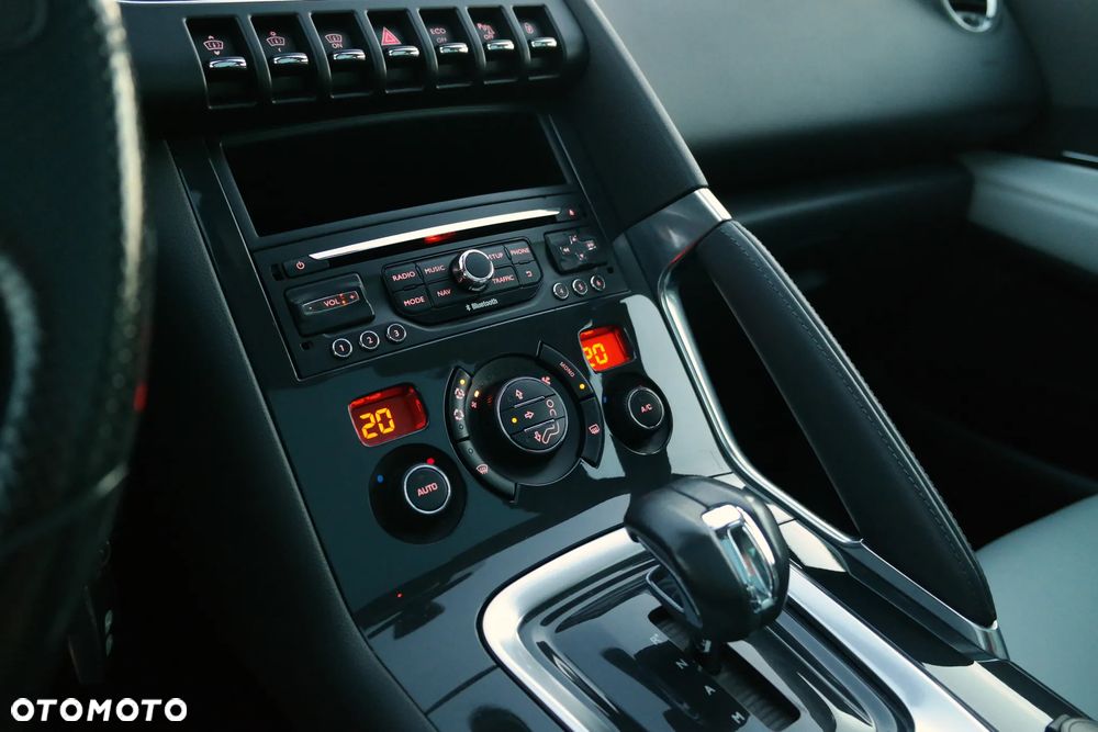 Peugeot 3008 - 13