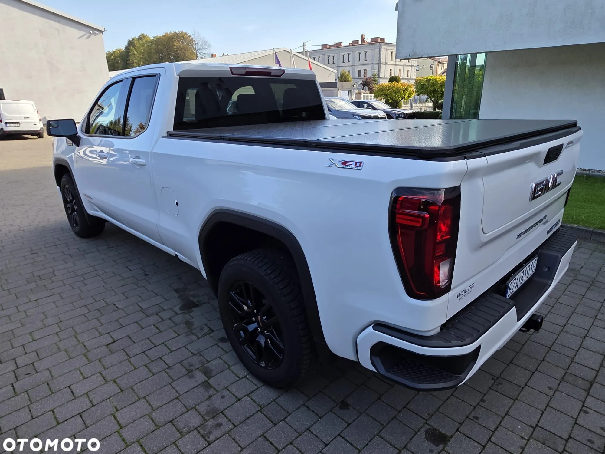 GMC Sierra - 13