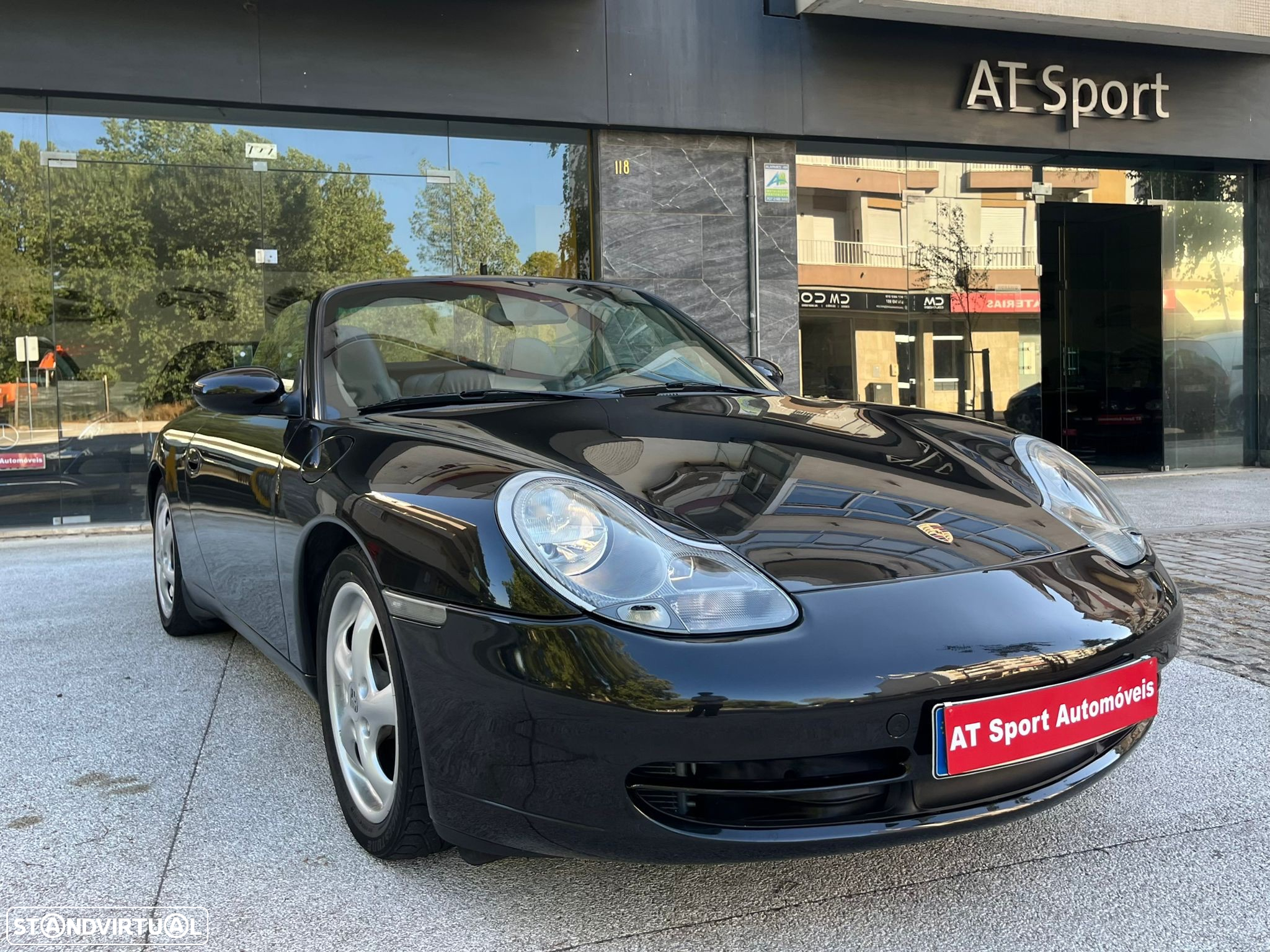 Porsche 911 (996) Carrera Cabrio - 3