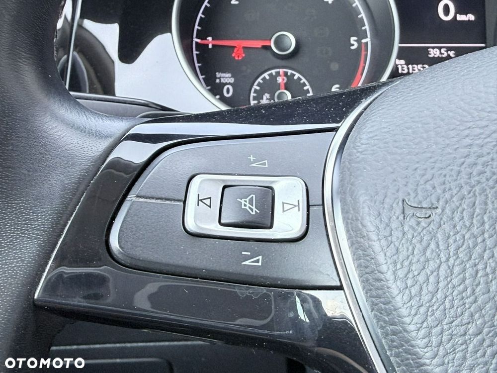 Volkswagen Golf Variant 1.6 TDI SCR DSG Join - 16