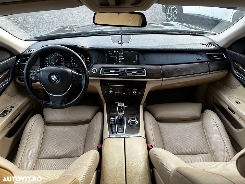 BMW Seria 7 740d xDrive - 6