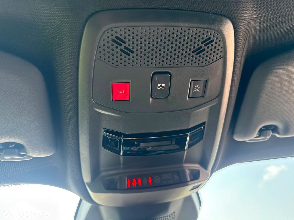 Peugeot 2008 - 32