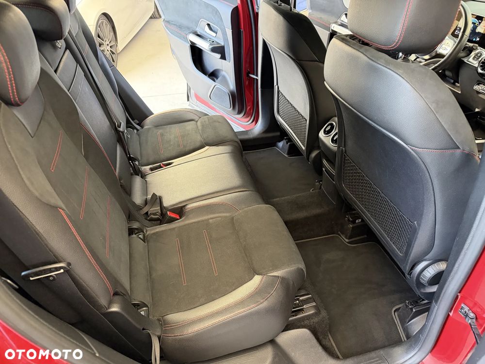 Mercedes-Benz GLB 200 AMG Line 7G-DCT - 9