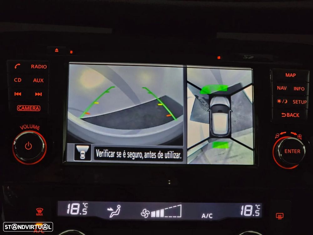 Nissan Qashqai 1.5 dCi N-Connecta 18 - 8