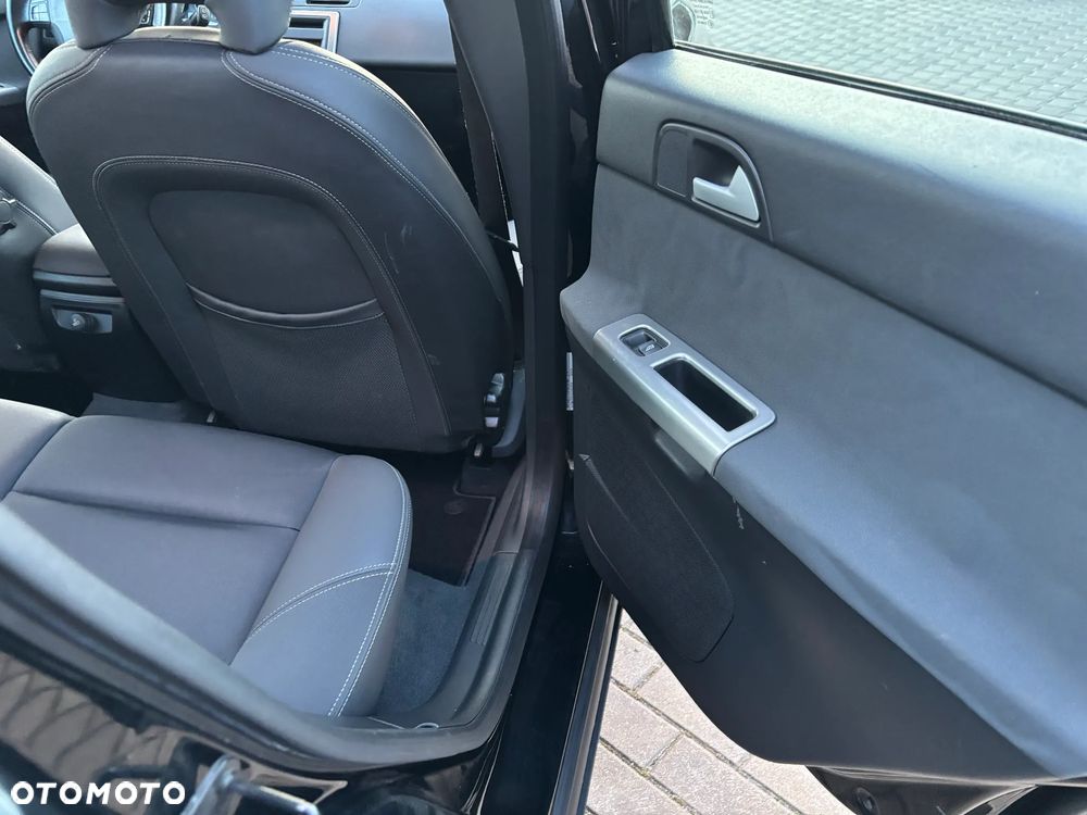 Volvo V50 2.0D DPF Momentum - 24