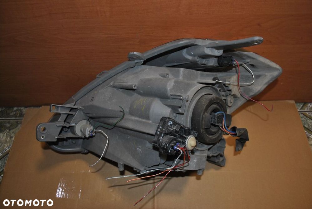 Lampa Daihatsu Sirion EU - 3