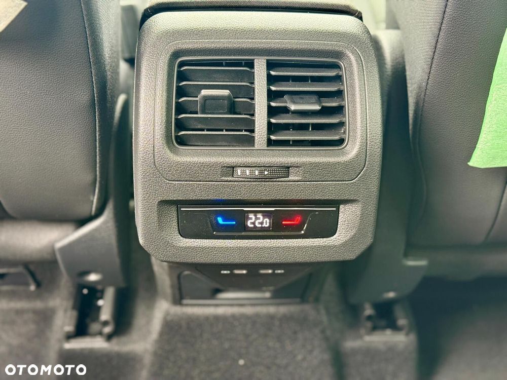 Volkswagen Touran 1.5 TSI EVO Comfortline Plus DSG - 28