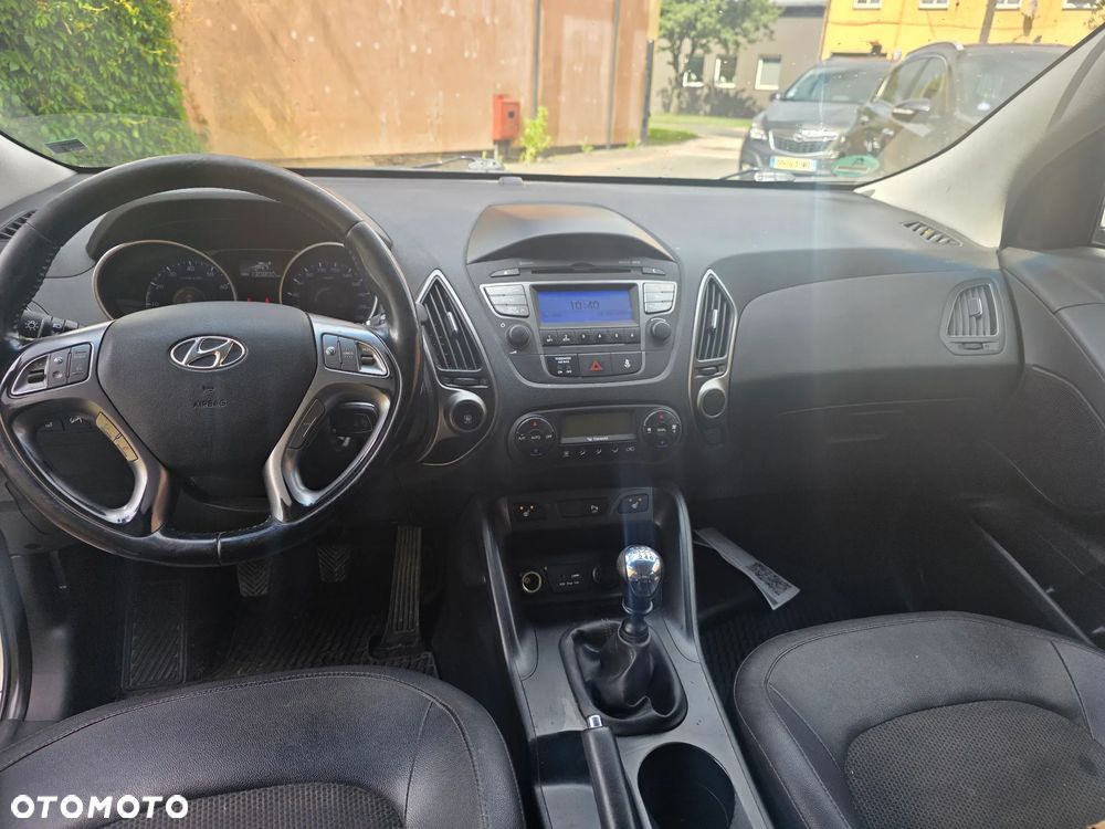 Hyundai ix35 blue 1.6 2WD Finale Gold - 10