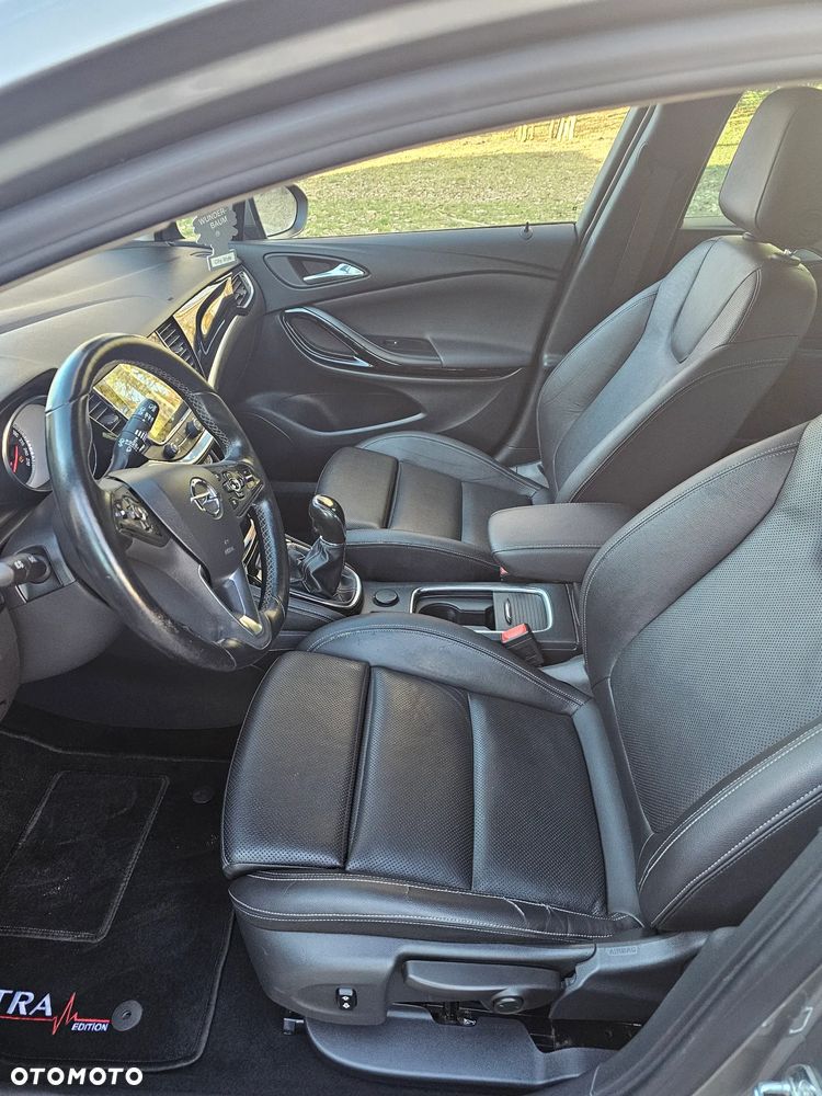 Opel Astra 1.4 Turbo Edition - 9