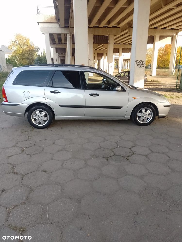 Ford Focus - 1