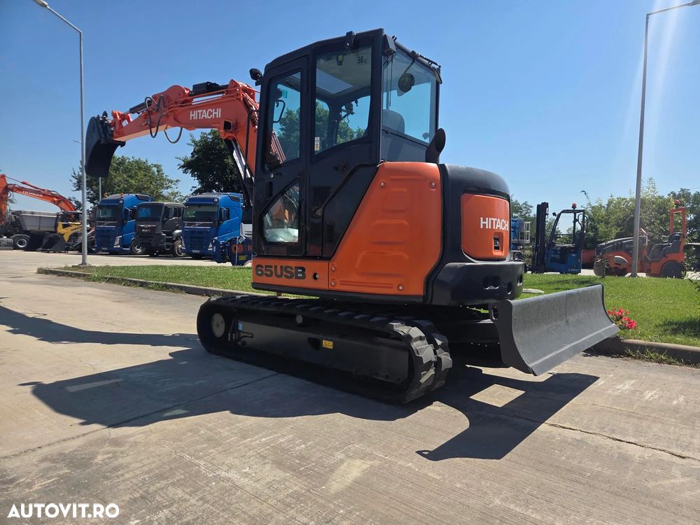 Hitachi ZX65-6, 2021, 2.005h, CUPLA RAPIDA+3 CUPE+PICON, senile cauciuc NOI, latime 2m, ad sapare 4,5m, Masa operatinala 6,5tone, inst picon, inst rotire, LAMA nivelare, aer cond, ridica 4tone,posibil leasing 4 ani, STARE FOARTE BUNA, PROMOTIE 51.900 EUR+Tva - 2
