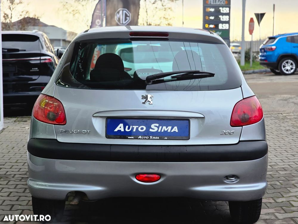 Peugeot 206 - 6