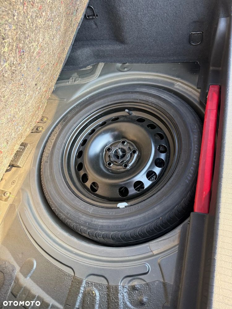 Opel Astra 1.6 Sport - 33