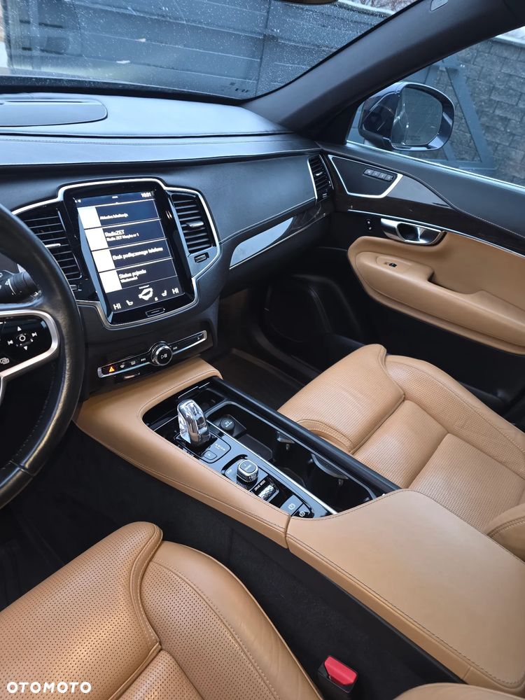 Volvo XC 90 - 20