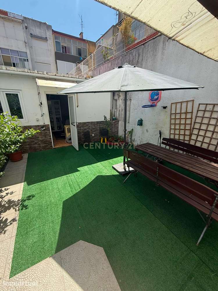 T2 com logradouro, totalmente remodelado, Paio Pires - Seixal - Grande imagem: 4/16