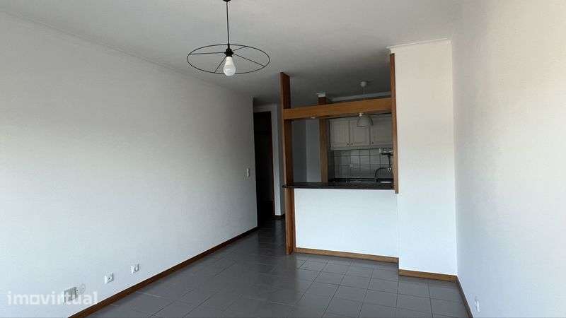 Arrenda-se ApartamentoT1+1 em Braga - Grande imagem: 3/10