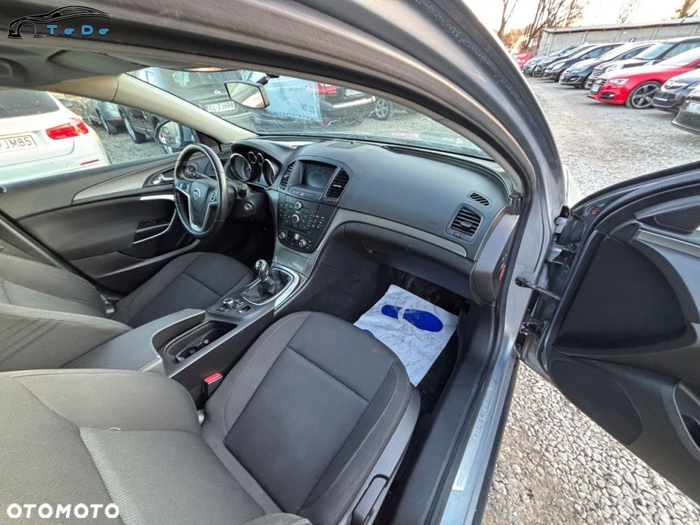 Opel Insignia - 22
