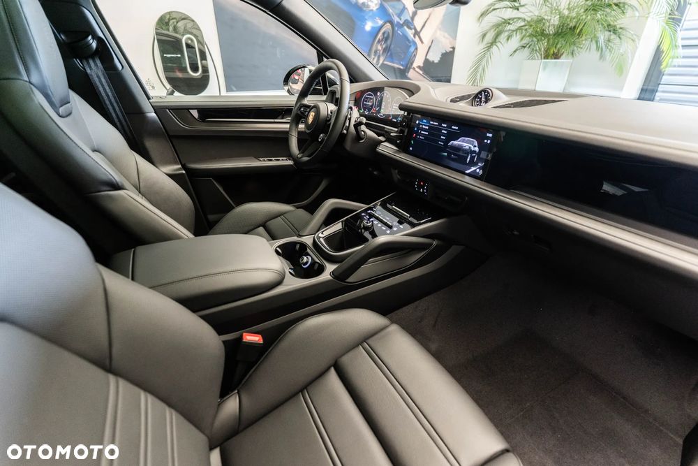 Porsche Cayenne E-Hybrid PHEV Black Edition - 17