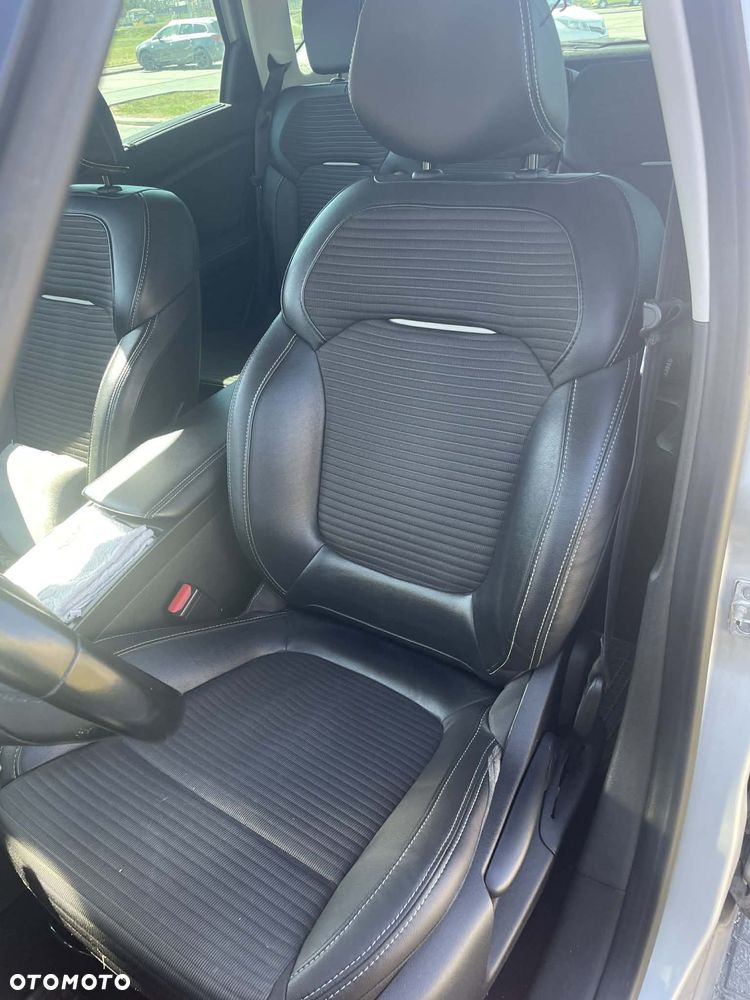 Renault Scenic ENERGY dCi 110 EDC INTENS - 16