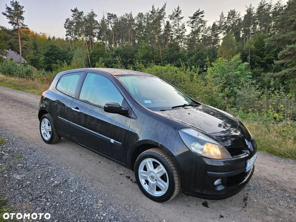 Renault Clio - 1